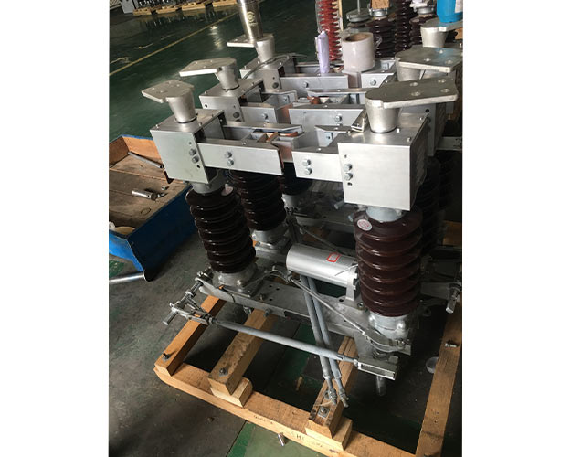 ��ѹ�������뿪�ؽӵؿ���